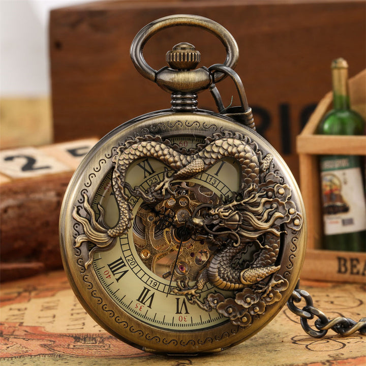 Taschenuhr im Dragon Roman Design